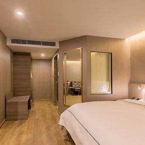 Premier Suite